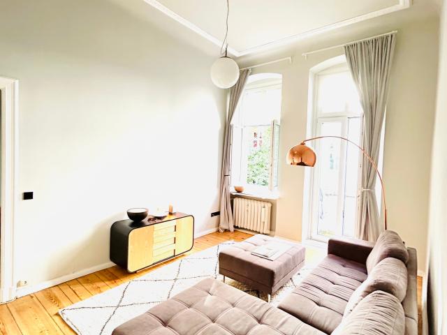 Altbau Apartment in the historic Bavarian Quarter beautiful, stylishly furnished, freshly renovated, bright, quiet, not far from KADEWE