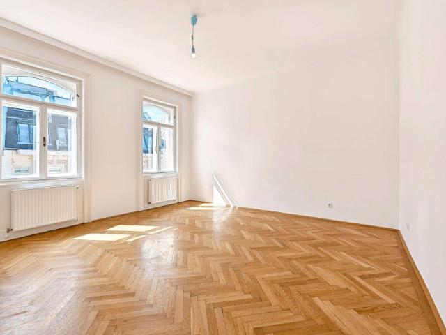 Altbau Garconniere in TOPLAGE!
