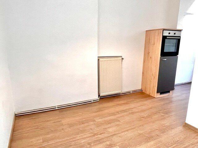Altbau Großgarconniere im Hochparterre, ruhige Lage ab 1.10. beziehbar