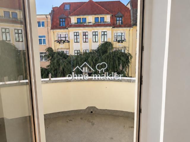 Altbau Traum, Erstbezug nach Sanierung, 3 Zimmer, Balkon & Top Lage im Stadtfeld