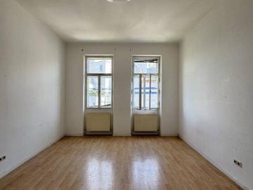 Altbau Juwel mit Potenzial – Ruhige Lage trifft historischen Charme