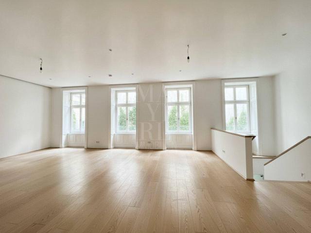 ALTBAU MAISONETTE mit GARTEN in prachtvoll saniertem Haus nächst Belvedere