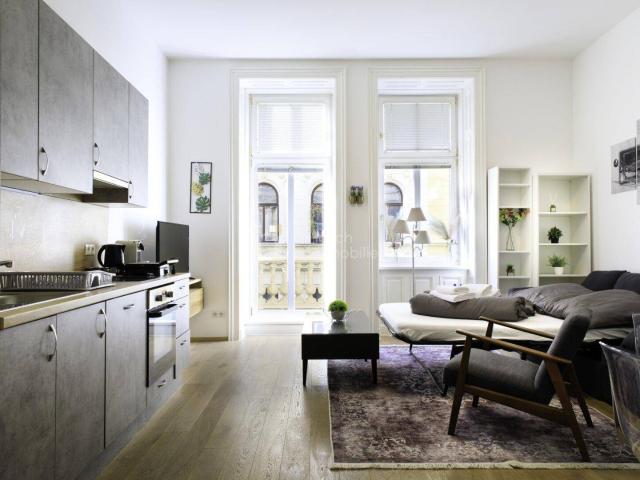 Altbau mit Balkon | 2 Zimmer für Ihr Zuhause in der Leopoldstadt