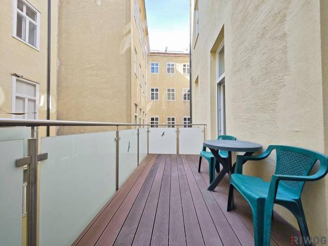 Altbau mit Südbalkon | 2 Zimmer in ruhiger Innenhoflage | Einbauküche | Lift | Kellerabteil