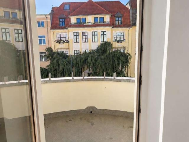 Altbau Traum, Erstbezug nach Sanierung, 3 Zimmer, Balkon & Top Lage im Stadtfeld