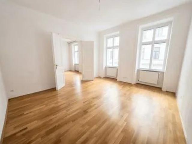 Altbau trifft Moderne moderne 2 Zimmer Altbauwohnung + Wohnküche