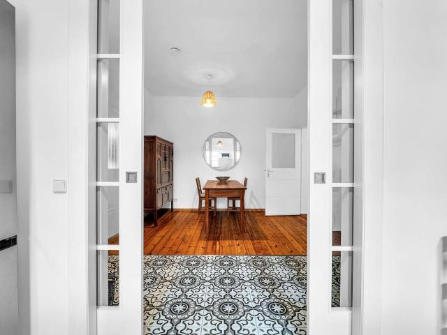 Altbaucharme in Pankow gepflegte 2 Zimmer Wohnung mit ca. 70 m²