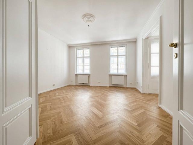 Altbaucharme trifft zeitgemäße Eleganz I Helle 2 Zimmer Wohnung
