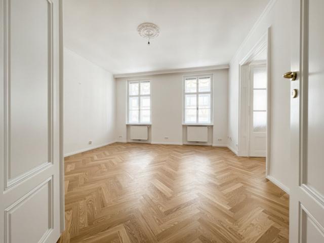Altbaucharme trifft zeitgemäße Eleganz I Helle 2 Zimmer Wohnung