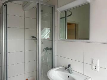Altbaucharme unterm Dach: Modernisierte Dachgeschosswohnung im Herzen Gevelsbergs