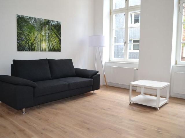 Altbaufeeling in der Südstadt möbliert