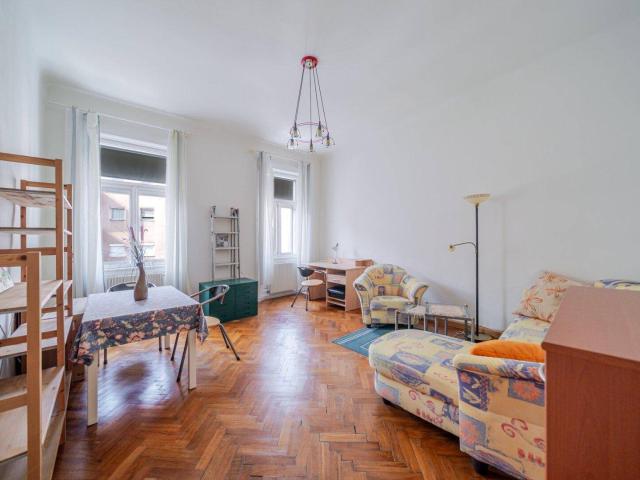 Altbauflair trifft Stadtleben U6 Niederhofstraße
