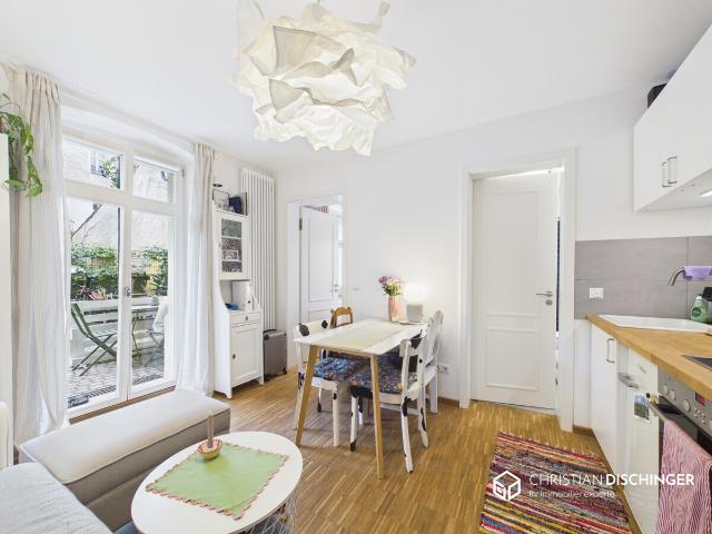 Altbauflair trifft Wohnkomfort – Kleines 2 Zimmer Appartement mit Terrasse