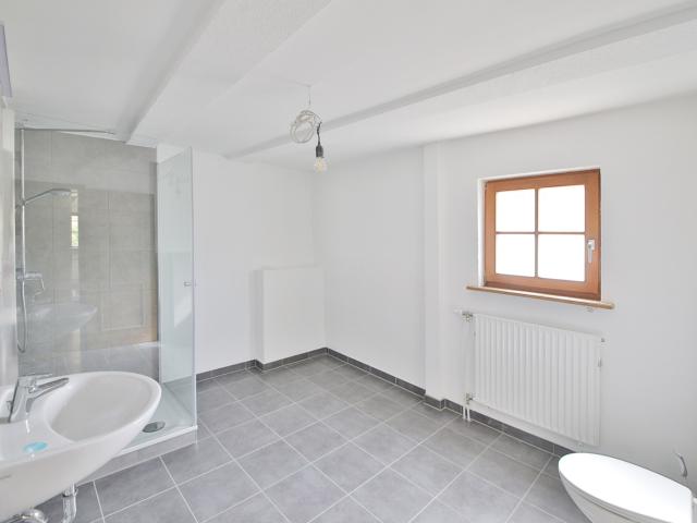 Altbauflair zum Verlieben – 2,5 Zimmer in modernisiertem Baudenkmal
