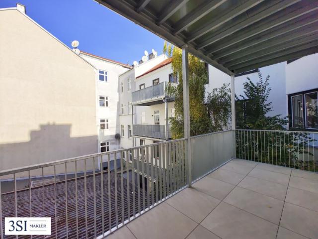 Altbauflair neu definiert – sonnige Altbauwohnung mit Balkon und Stil!