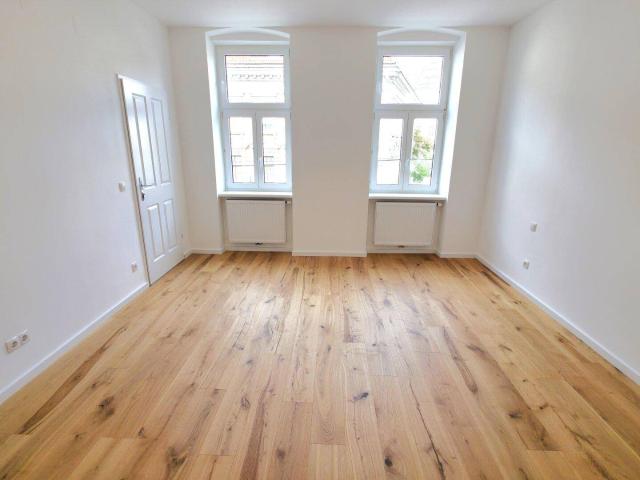 Einziehen & Wohlfühlen – Modern sanierte 2 Zimmer Wohnung mit moderner Ausstattung + Beste Infrastruktur + Traumhaftes Altbauhaus + Mitten im Geschehen! Jetzt zugreifen!