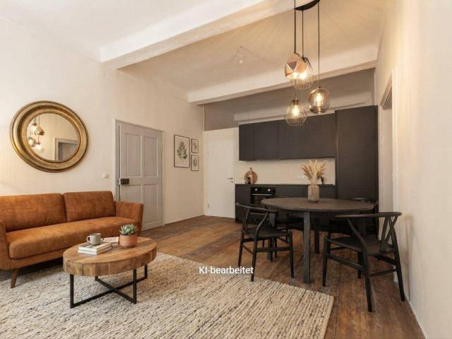 ALTBAULIEBE * auf den ersten Blick | 2 Zimmer Wohnjuwel im SCHWARZEN ADLER