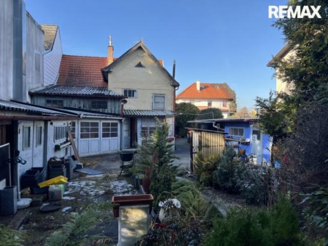 Altbestand auf traumhaftem Baugrundstück in Wiener Neustadt!
