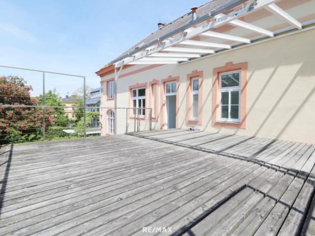 Altehrwürdige, großzügige Räumlichkeiten in Welser Villa