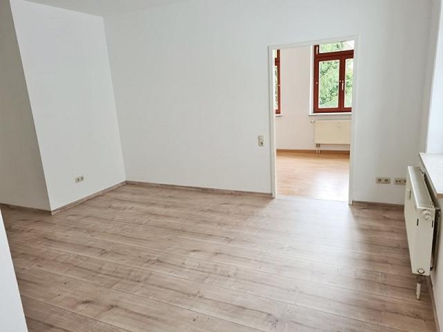 Zentral gelegene, altengerechte 2 Raum Wohnung mit Lift