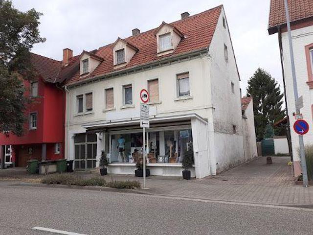 Altes WohnGeschäftshaus in Zentrallage von Br. Untergrombach
