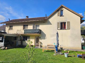 Altes Wohnhaus mit 4 vermieteten Kleinwohnungen in Nenzing zu verkaufen