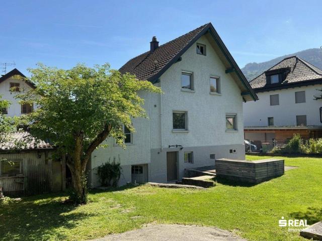 Altes Einfamilienhaus mit schönem Garten in Dornbirn