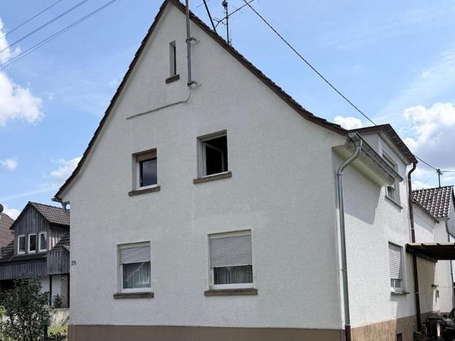 Altes Haus mit guter Substanz