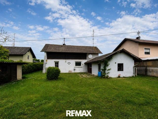 Altes Haus auf einem schönen, großen Grund in ruhiger Lage Zentrumsnah