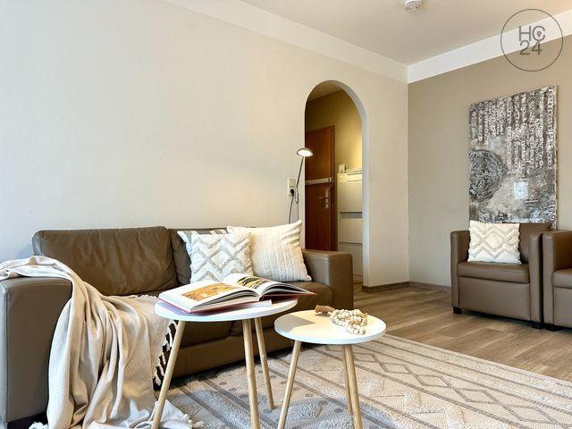 Alternative zum Hotel: Hochwertig möblierte Wohnung in Centrum Süd mit Balkon, TG Stellplatz