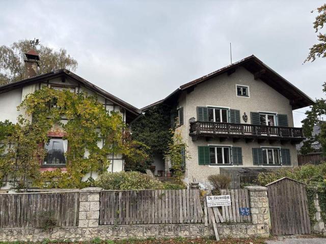 Älteres Wohnhaus mit Platz für Hobby, Handwerk und Ideen