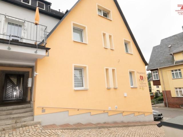 Altersgerechte Wohnung in Thum Jahnsbach komplett möbliert Fahrstuhl Garten!