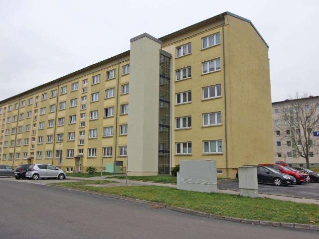 Altersgerechtes Wohnen mit Aufzug ab August Zweiraumwohnung zu vermieten!