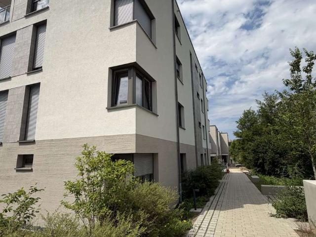 Altersgerechtes Wohnen mit Südbalkon und Aufzug im Grünen und doch stadtnah!