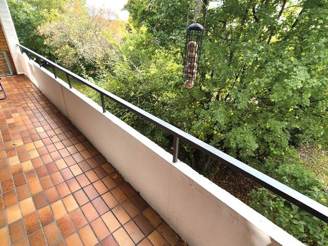 Altersgerechtes Wohnen*Gepflegte Etagenwohnung mit Balkon und Tiefgaragenstellplatz in ruhiger Lage