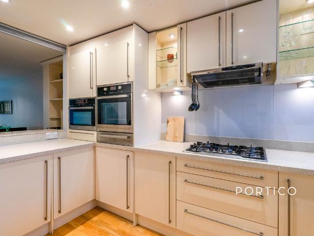 Althorpe Mews SW11, 2 bed flat to rent, £3,000 pcm | PrimeLocation