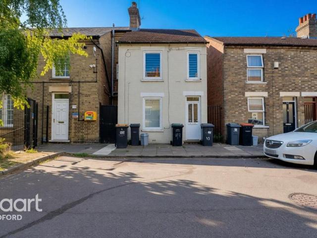 Althorpe Street, BEDFORD 3 bed semi detached house to rent £1,300 pcm £300 pw