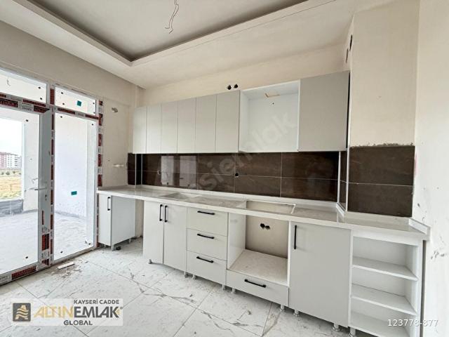 ALTIN CADDE ERKİLET OSMANGAZİ MAH. 2+1 SATILIK SIFIR DAİRE