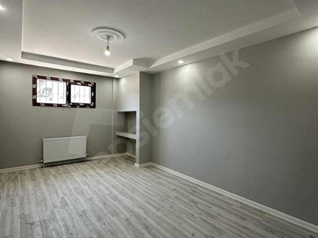 ALTINŞEHİR MAH MERKEZİ KONUM 2+1 FERAH BAHÇE KATI DAİRE