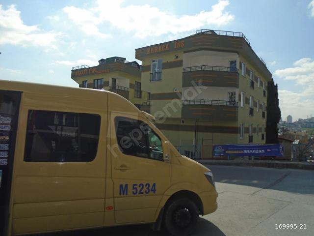 ALTINŞEHİR MEYDANDA YENİ BİNADA, ARAKAT, KREDİYE UYGUN, 3 BALKONLU VE HİÇ KULLANILMAMIŞ SIFIR 2+1
