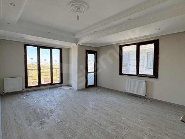 ALTINŞEHİRDE İSKANLI 4+2 170M2 ŞEREFİYELİ SATILIK DUBLEKS DAİRE
