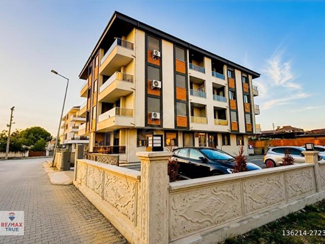 ALTINOVA MERKEZ SATILIK 2+1 KUZEYBATI CEPHELİ GENİŞ BALKON