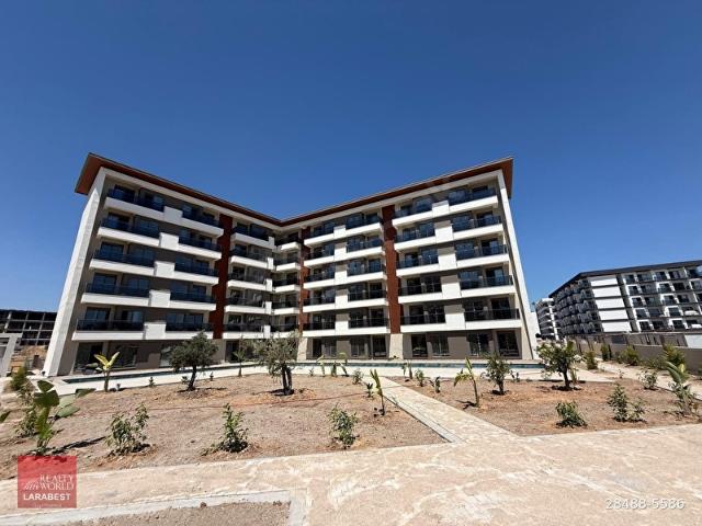 ALTINTAŞ MERKEZİ KONUMDA KAPALI OTOPARKLI SATILIK 1+1 DAİRE