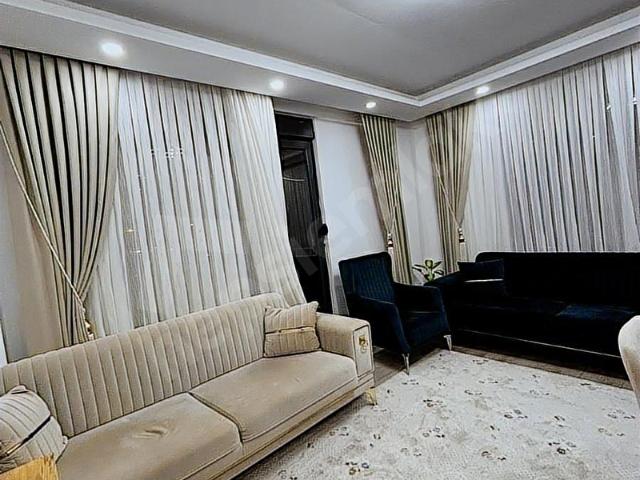ALTINTAŞ'TA SİTE İÇİNDE SATILIK 2+1 DAİRE