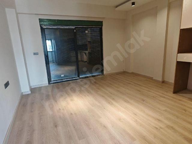 ALTINTAŞ'TA SIFIR KAPALI OTOPARKLI GÜNEY CEPHE 1+1 DAİRE