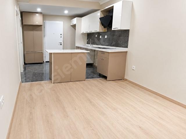 ALTINTEPE'DE MODERN TASARIMLI 1+1 KİRALIK DAİRE