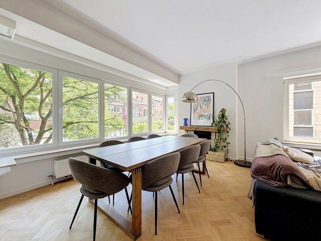 Altitude 100/Molière: Beautiful renovated 2 br apartment