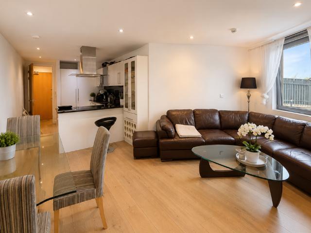 Altitude Apartments, Croydon, CR0 2 bed flat to rent £1,750 pcm £404 pw