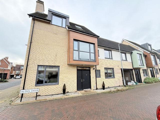 Altius Chase, Colchester, Essex CO4, 4 bed link detached house to rent, £2,100 pcm | PrimeLocation
