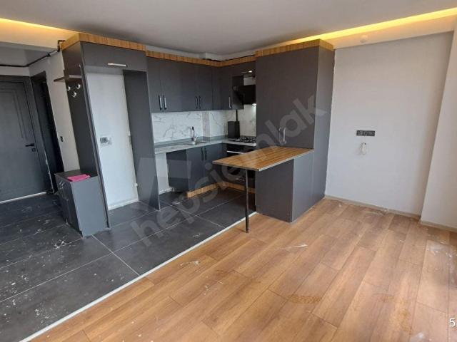 ALTIYÜZEVLER DE SATILIK 4 ADET SIFIR 1+1 DAİRE